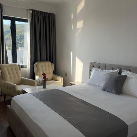 Migi Residence Durres Bagian luar foto