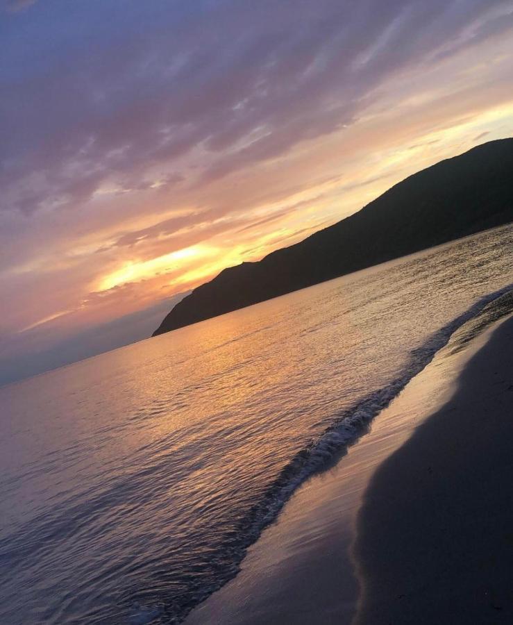 Migi Residence Durres Bagian luar foto