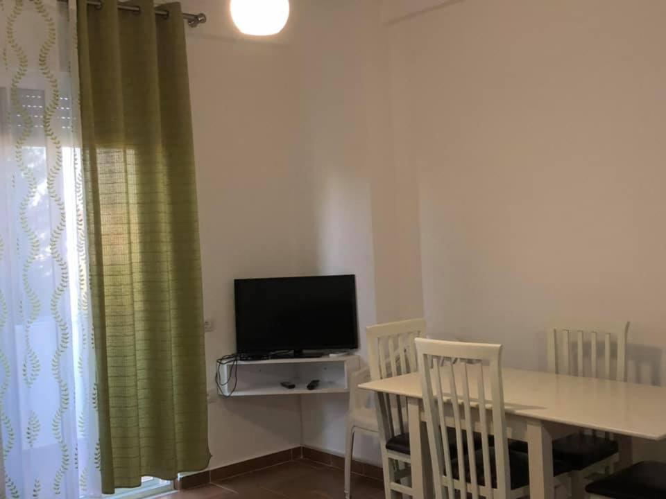 Migi Residence Durres Bagian luar foto