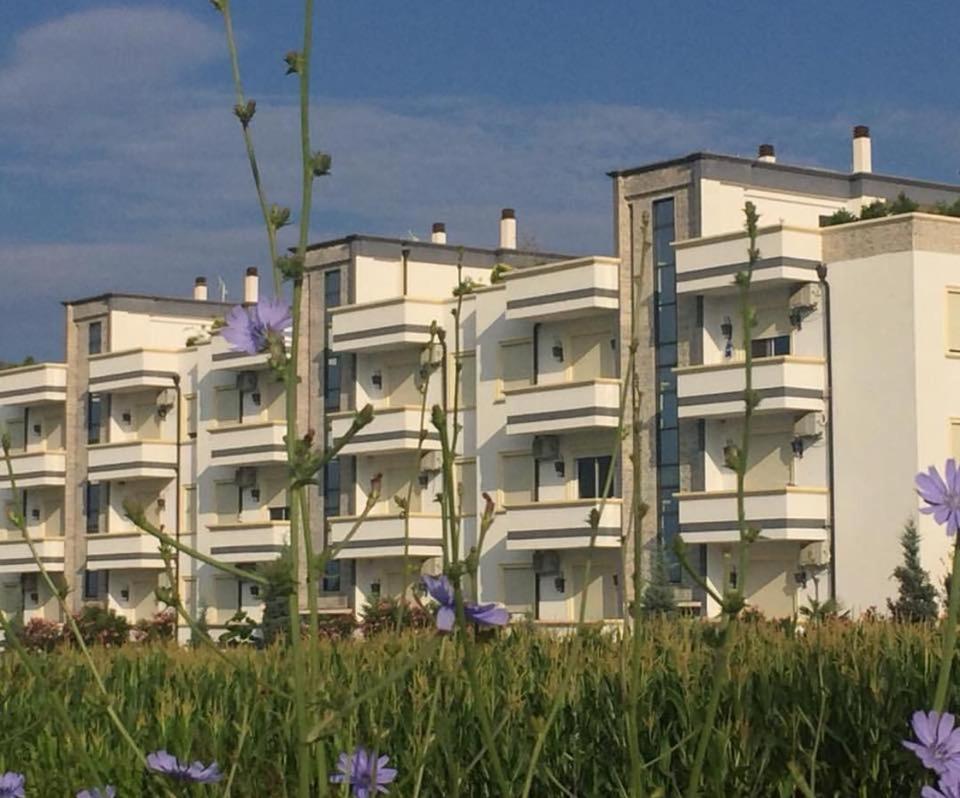 Migi Residence Durres Bagian luar foto