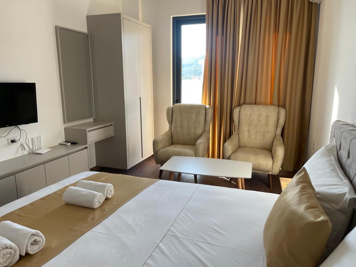 Migi Residence Durres Bagian luar foto