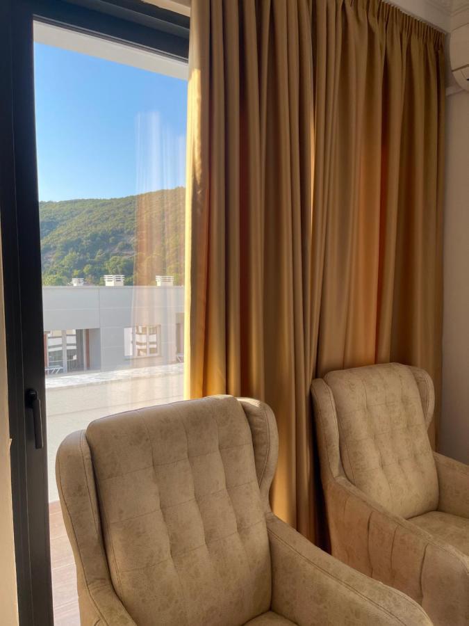 Migi Residence Durres Bagian luar foto