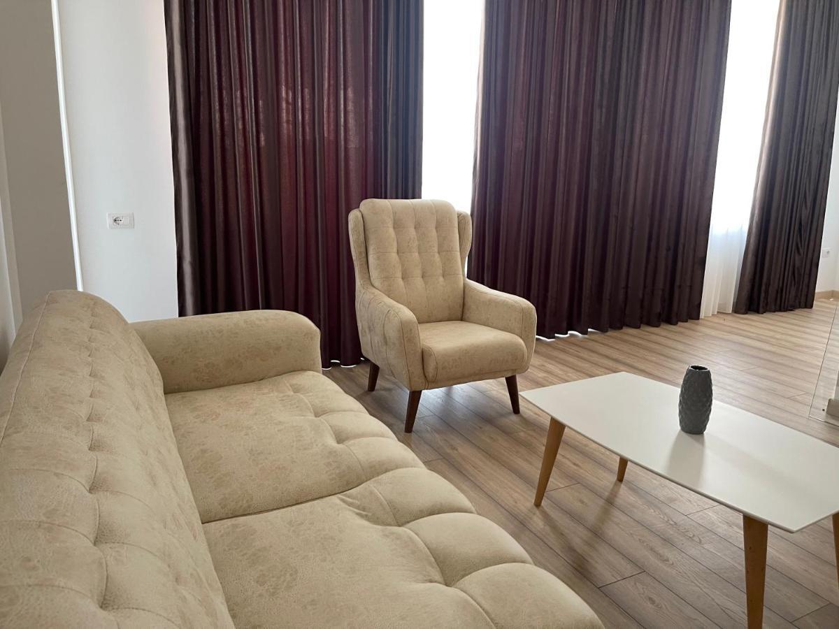 Migi Residence Durres Bagian luar foto